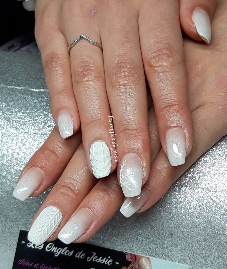 4 Manucures d&rsquo;Hiver – en blanc